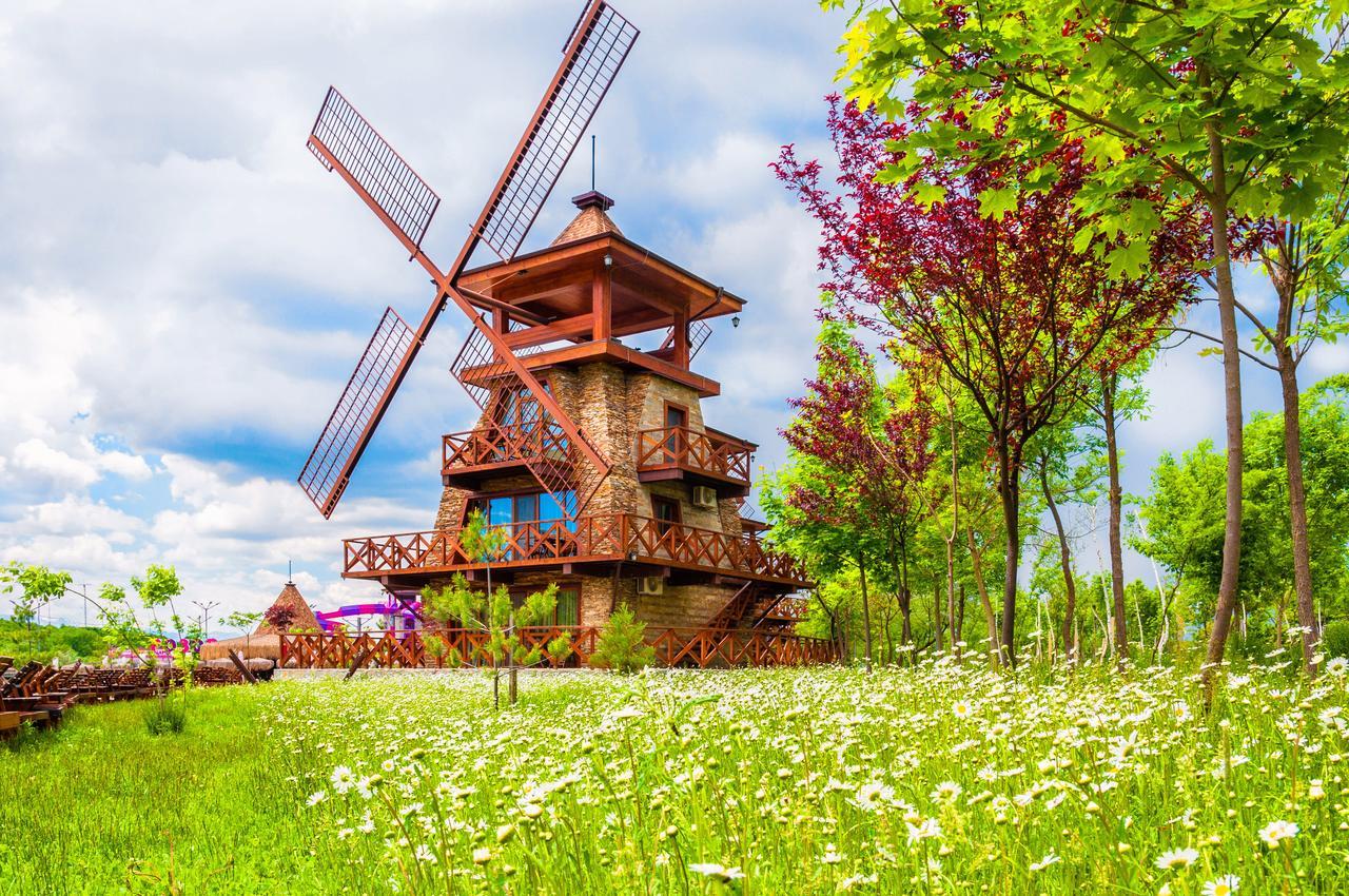 Hotel The Wind Mills Hydropark à Gorna Malina Extérieur photo