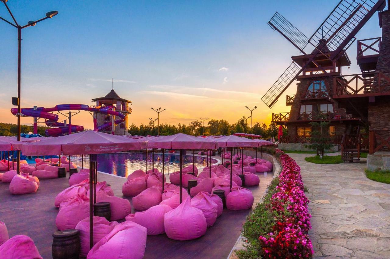 Hotel The Wind Mills Hydropark à Gorna Malina Extérieur photo